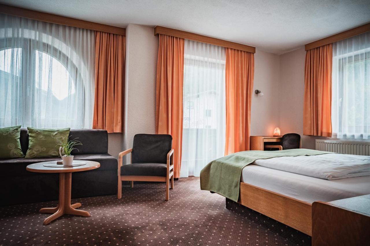 Hotel Garni Romantika Sankt Leonhard im Pitztal Extérieur photo