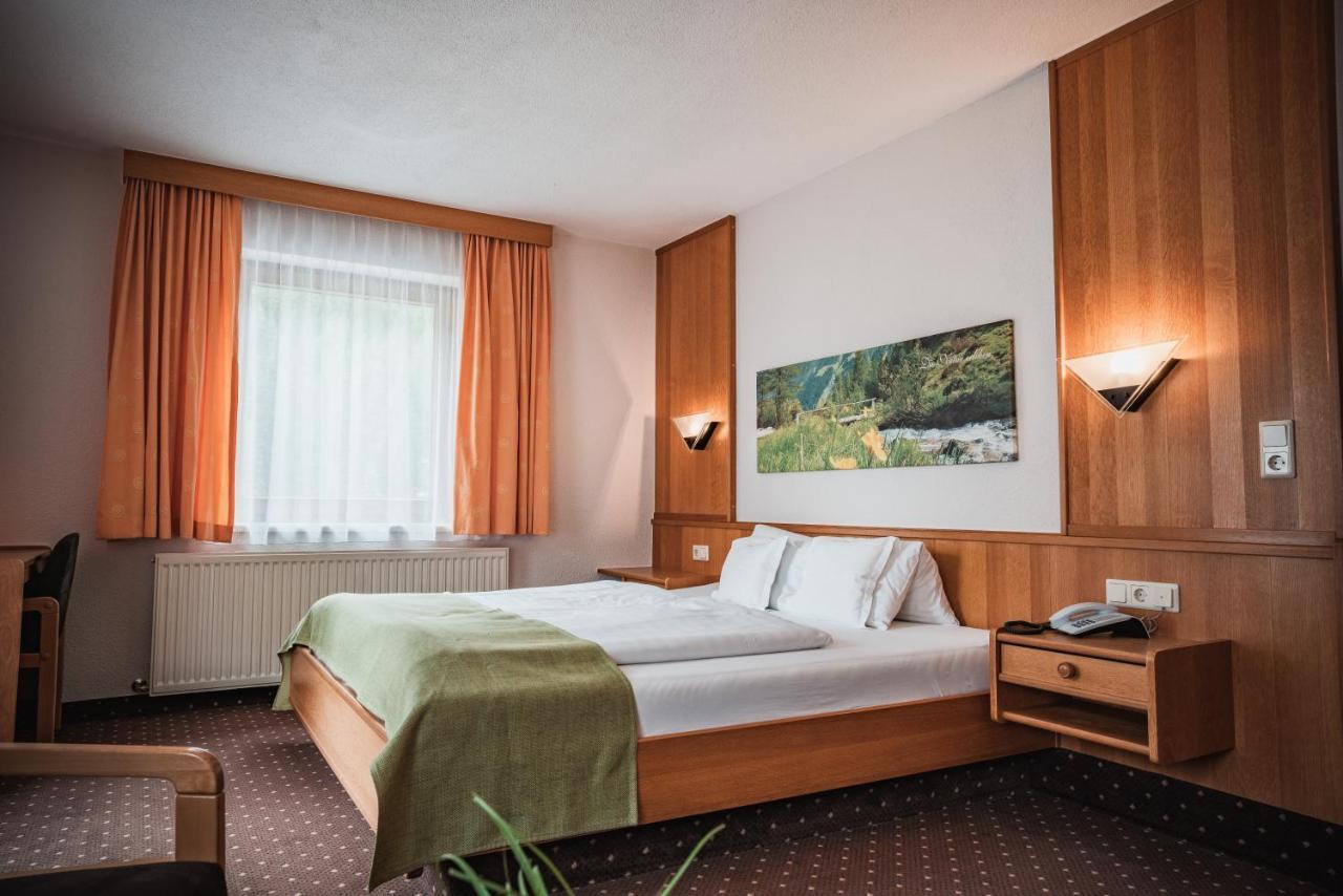 Hotel Garni Romantika Sankt Leonhard im Pitztal Extérieur photo