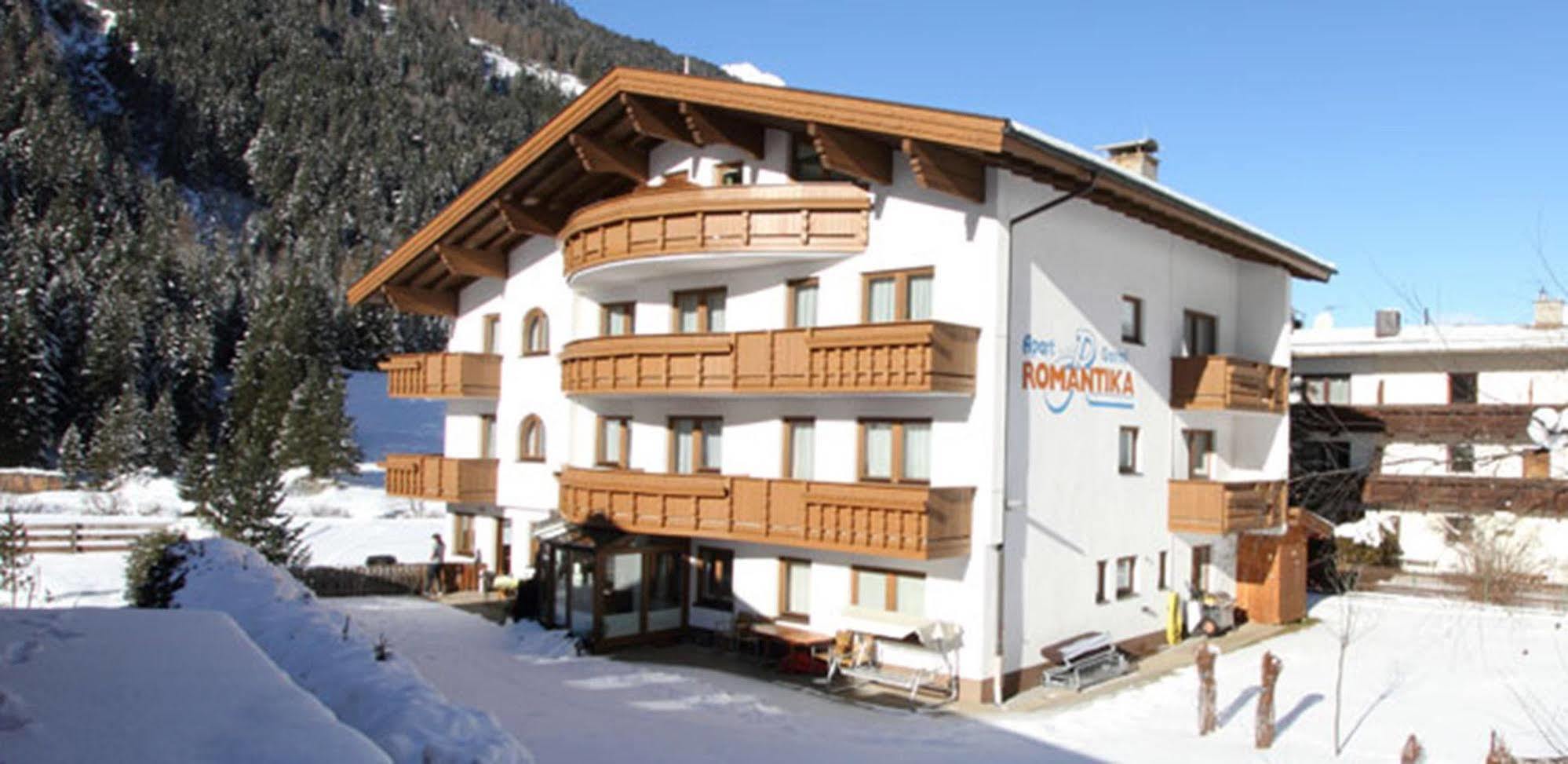 Hotel Garni Romantika Sankt Leonhard im Pitztal Extérieur photo